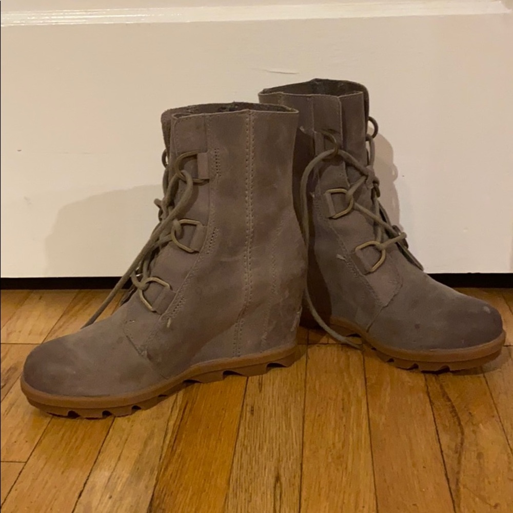 Sorel Wedges!